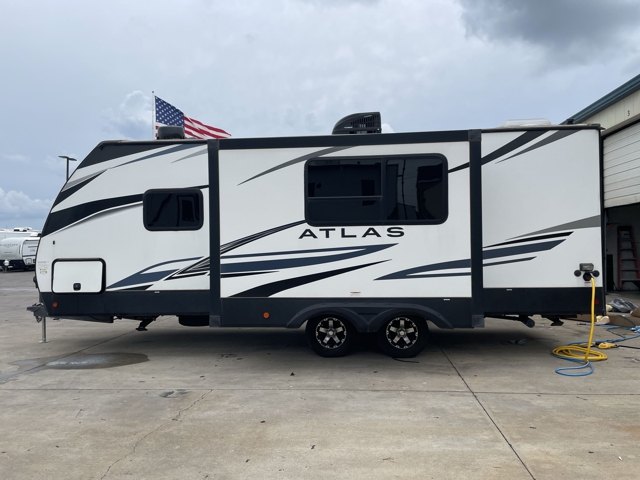 2022 Dutchmen Atlas 2202RB — photo 6 of 8