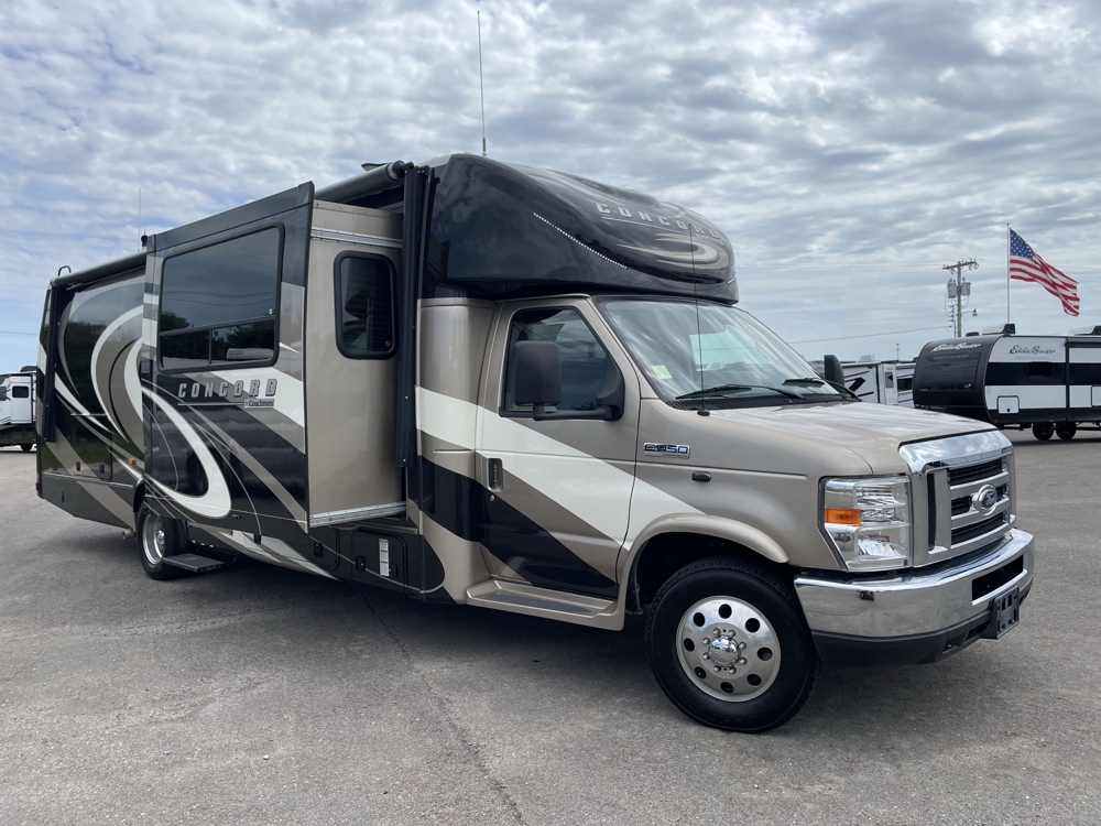 2018 COACHMEN CONCORD 300 TS FORD E450
