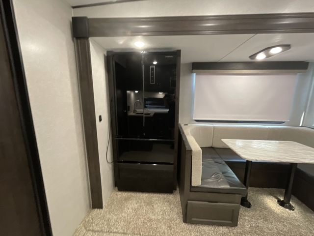 2022 Shasta Phoenix Lite 274BH — photo 8 of 8