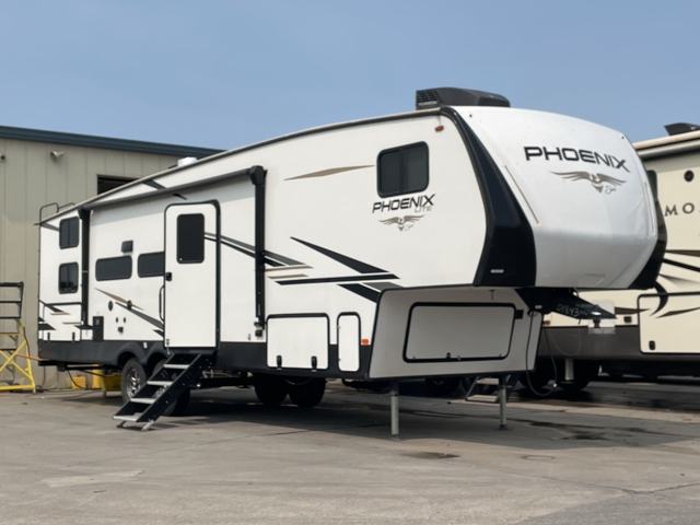 2022 Shasta Phoenix Lite 274BH — photo 1 of 8