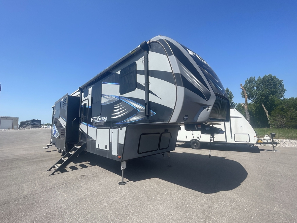 2017 KEYSTONE FUZION 414