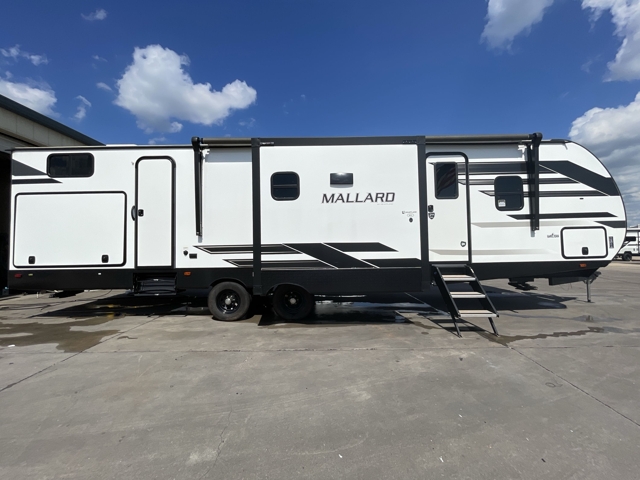 2024 Heartland Mallard M33 — photo 6 of 8