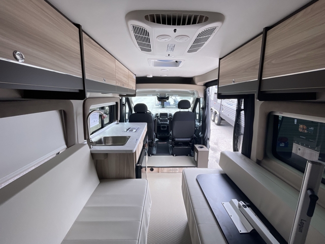 2027 Jayco Swift 20T — photo 4 of 8