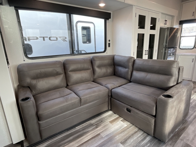 2026 Jayco Jay Flight Bungalow 404LOFT — photo 5 of 8