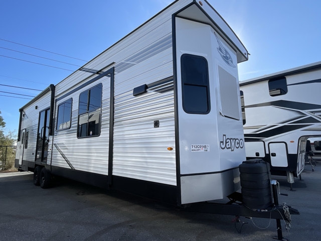 2026 Jayco Jay Flight Bungalow 404LOFT — photo 1 of 8