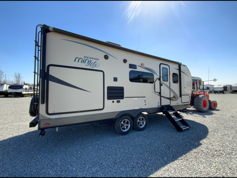 Forest River Rockwood Mini Lite 2507S Camping World of Piqua 2245337P