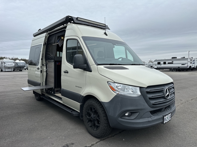 2022 Entegra Coach Launch 19Y — photo 1 of 8