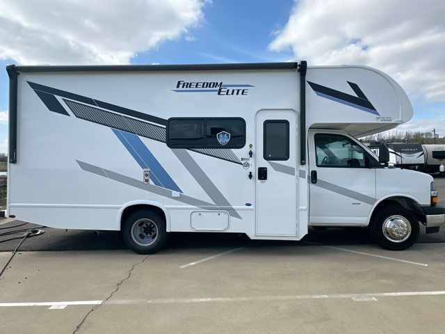 2026 Thor Freedom Elite 22HZC — photo 6 of 8