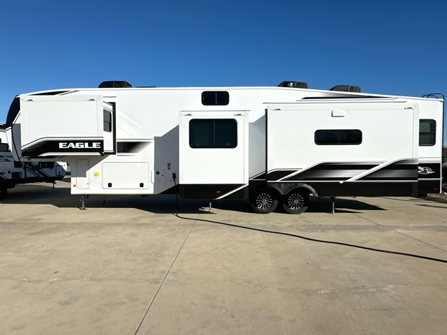 2026 Jayco Eagle 355MBQS — photo 6 of 8
