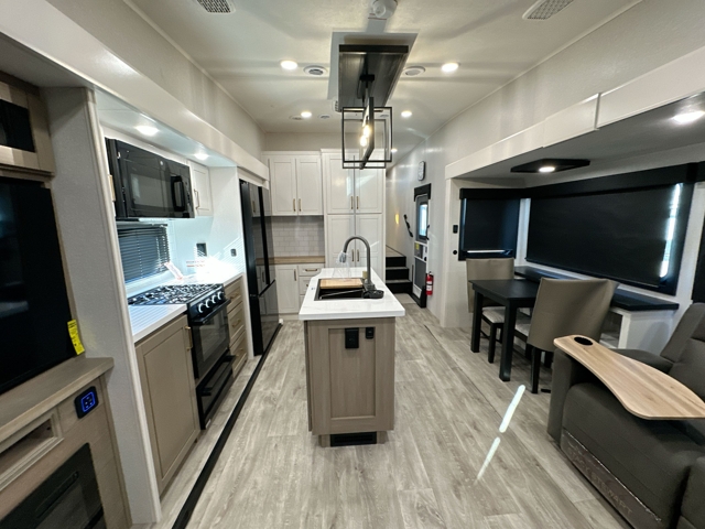 2026 Jayco Eagle 355MBQS — photo 4 of 8