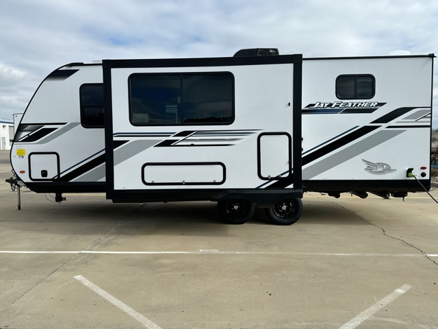 2026 Jayco Jay Feather 21MBH — photo 5 of 8