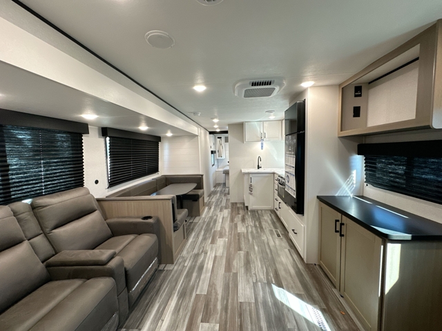 2026 Jayco Jay Flight SLX 330TBS — photo 3 of 8