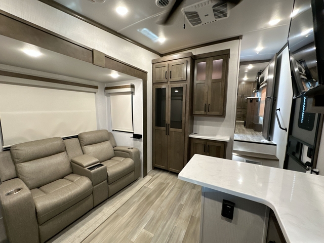 2024 Forest River Rockwood Signature 281RK — photo 4 of 8