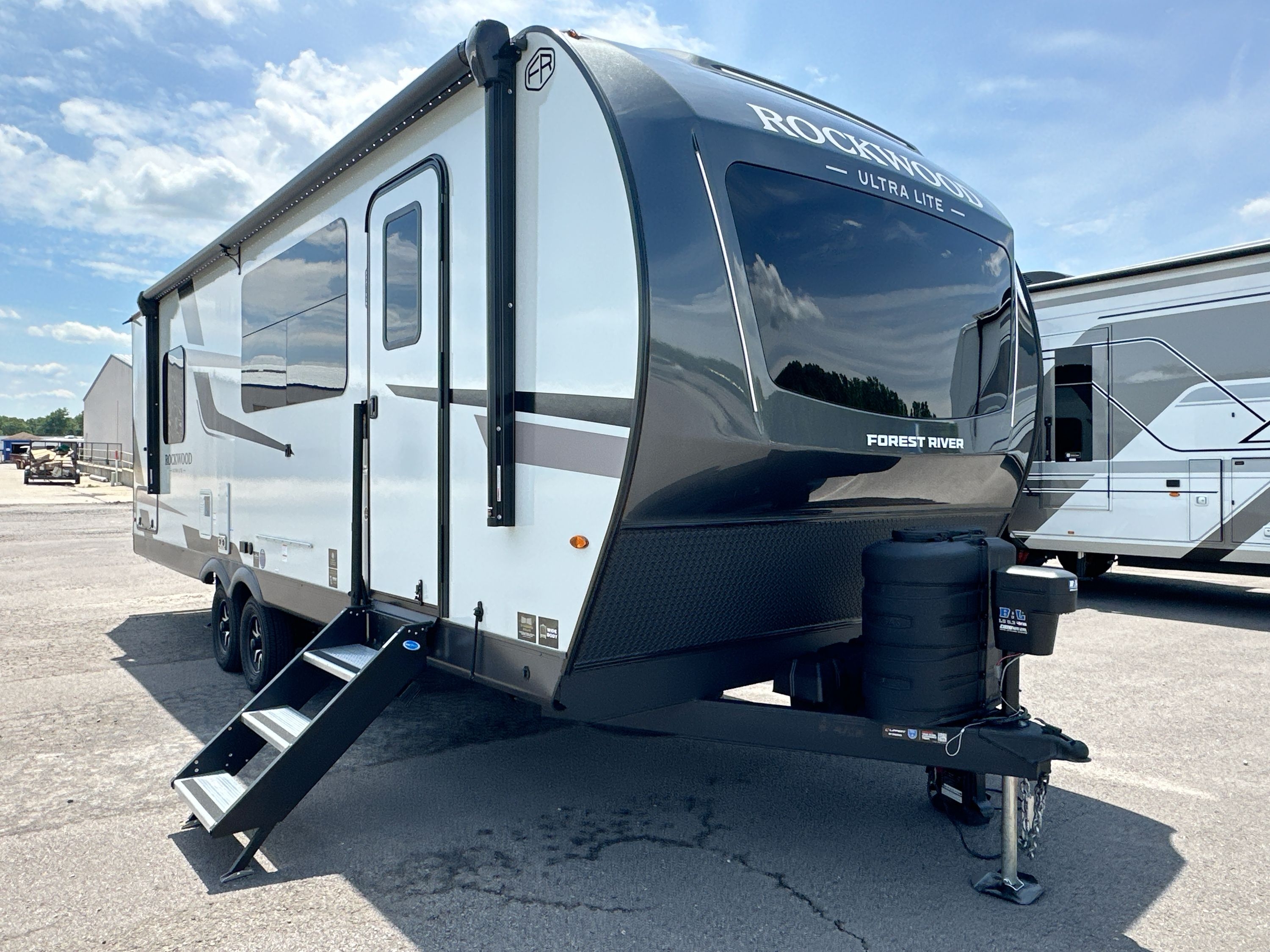 New or Used Forest River Rockwood Ultra Lite 301fkt RVs for Sale