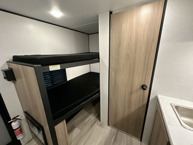 2026 Keystone Coleman 13B — photo 4 of 8