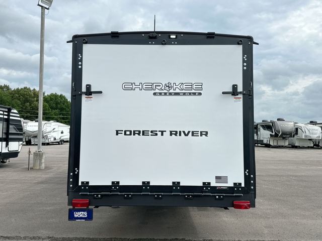 2027 Forest River Grey Wolf 27RR — photo 8 of 8