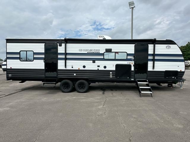 2027 Forest River Grey Wolf 27RR — photo 6 of 8