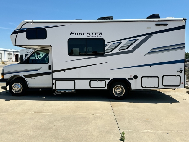 2024 Forest River Forester 2351LE — photo 5 of 8