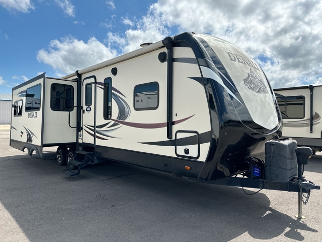 2017 Dutchmen Denali 325RL — photo 1 of 8