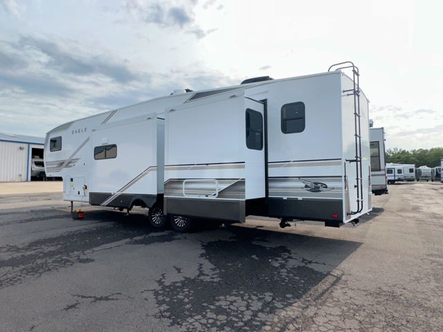 2027 Jayco Eagle 367TBTS — photo 8 of 8