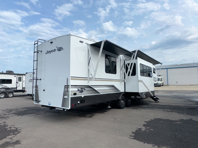 2027 Jayco Eagle 367TBTS — photo 4 of 8