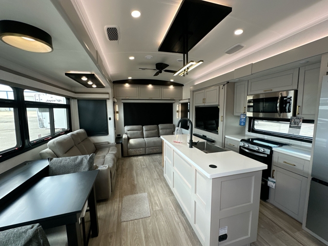 2027 Jayco North Point 310RLTS — photo 3 of 8