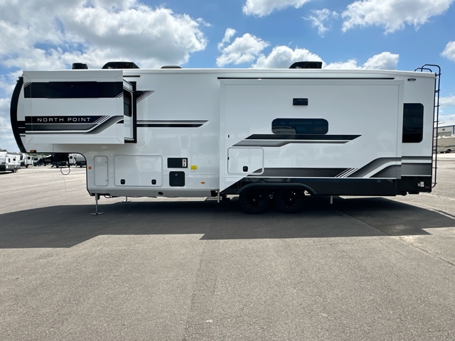 2027 Jayco North Point 310RLTS — photo 7 of 8