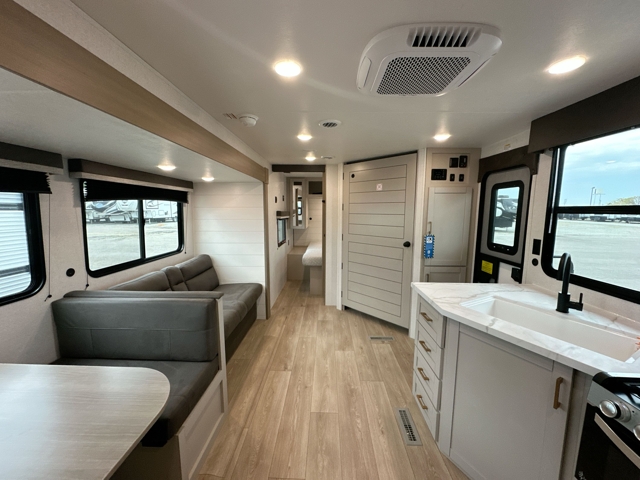 2027 Jayco Jay Flight 265MWS — photo 4 of 8