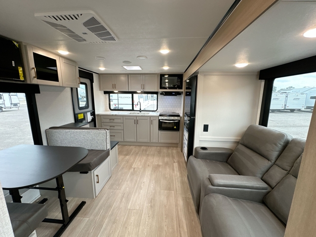 2027 Jayco Jay Feather 23RK — photo 4 of 8