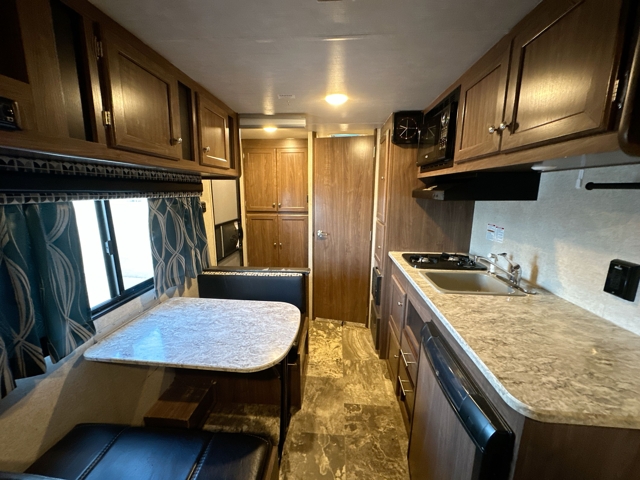 2018 Heartland Pioneer RB180 — photo 4 of 8