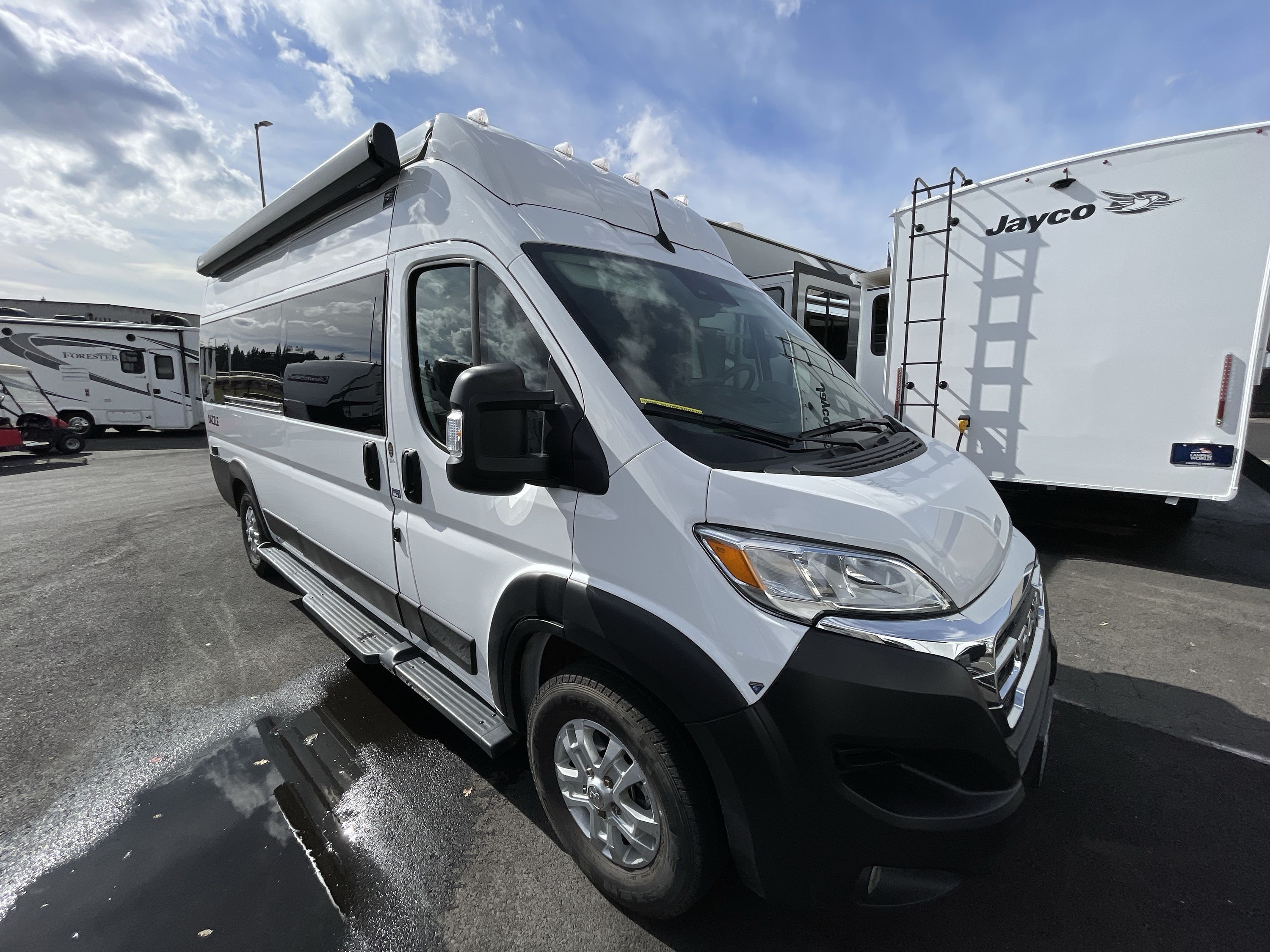 New or Used Thor Dazzle 2ab RVs for Sale | Camping World