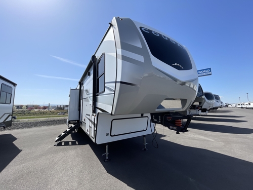 RV carousel image 1