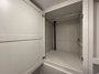 bedroom-closet