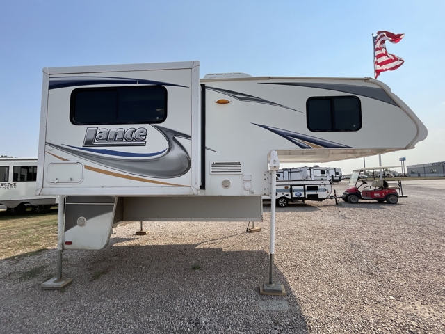 2013 Lance Lance 950S — photo 7 of 8