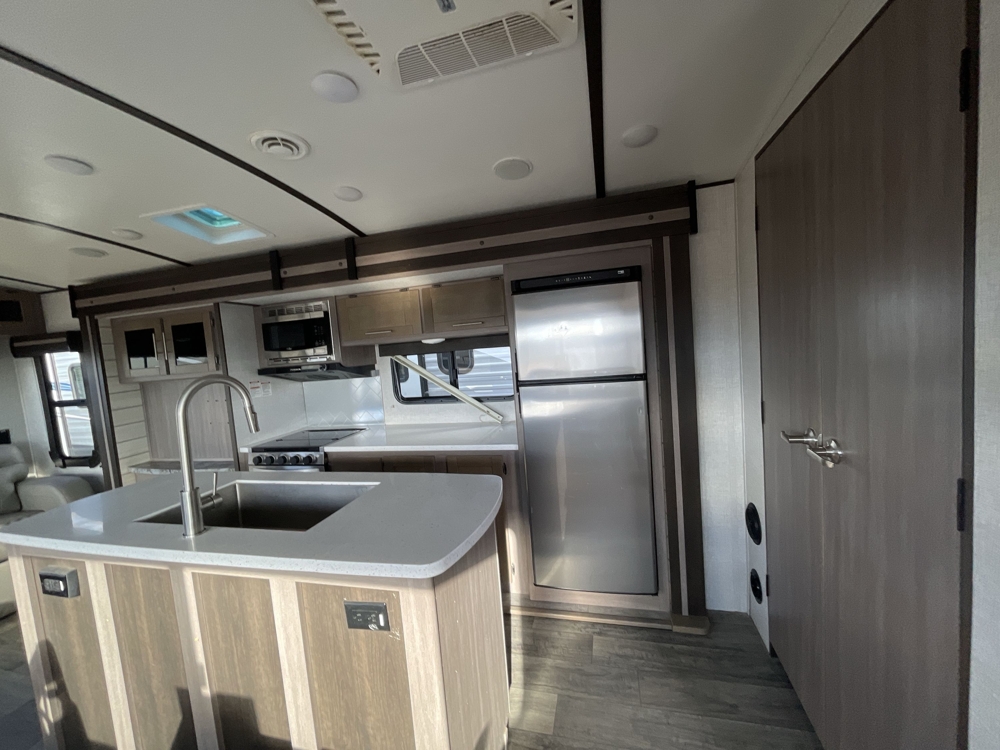 entertainment-center