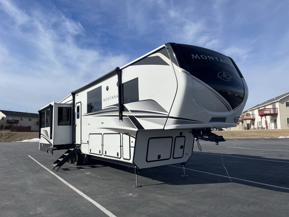 2025 Keystone Montana 3857BR