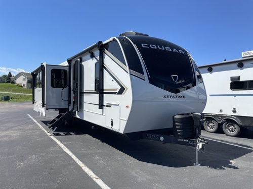 RV carousel image 1