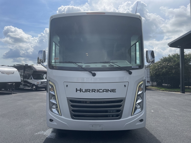 2024 Thor Hurricane 34R — photo 5 of 8