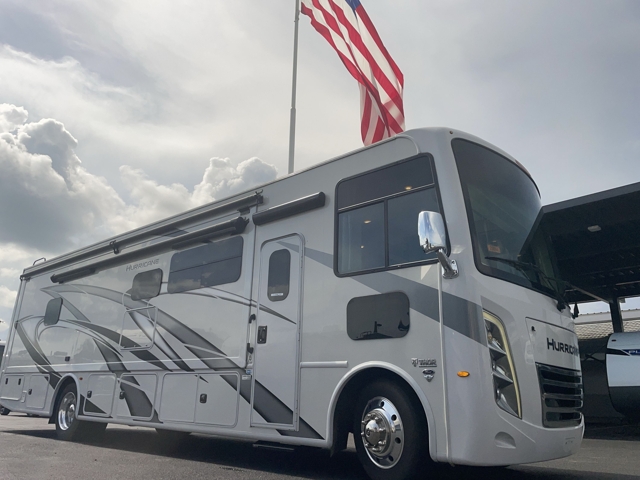 2024 Thor Hurricane 34R — photo 1 of 8