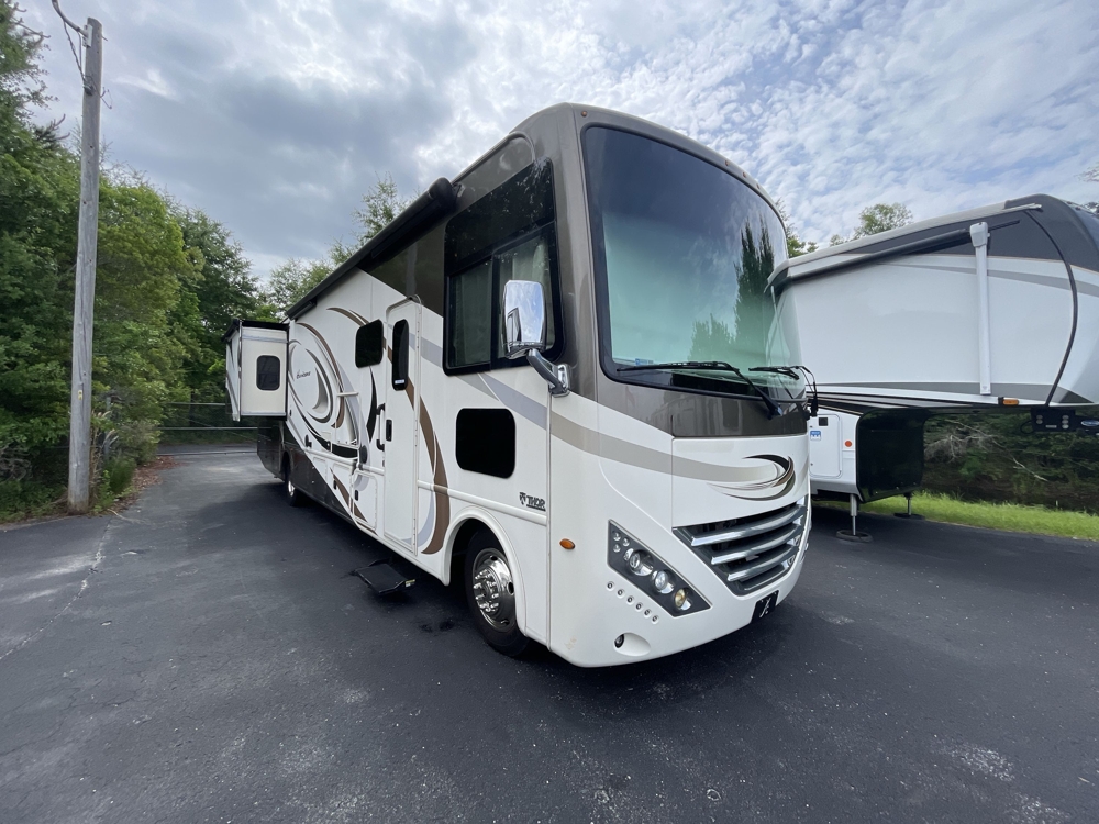 2018 Thor Hurricane 35M - Stock #2672024 | Robertsdale, AL