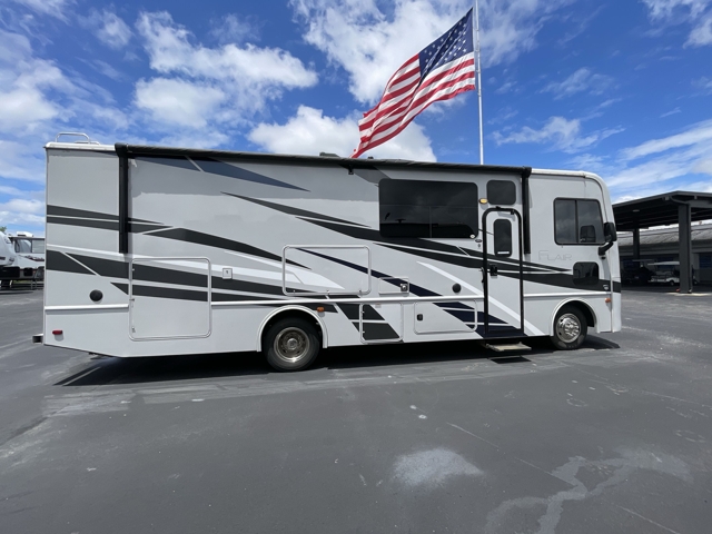 2023 Fleetwood Flair 29M — photo 8 of 8