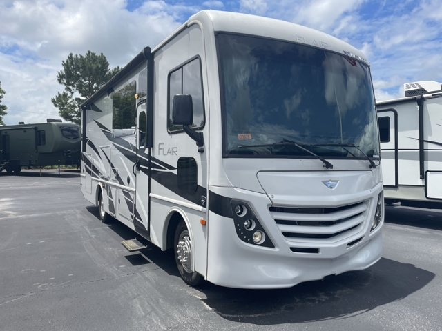 2023 Fleetwood Flair 29M — photo 1 of 8