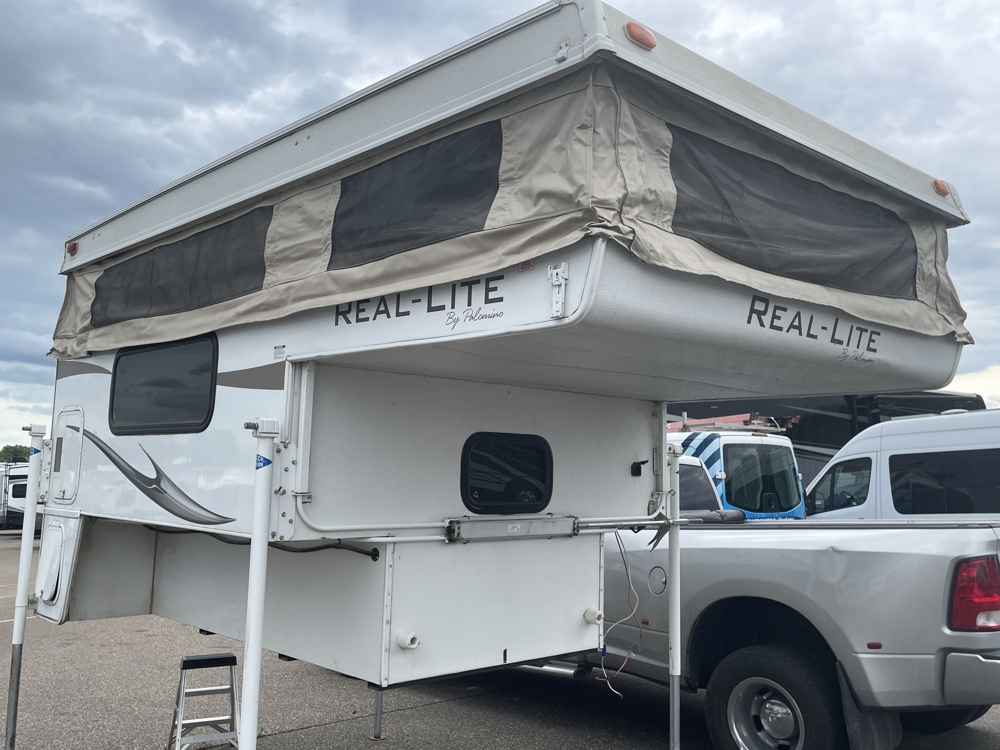 2013 FOREST RIVER REAL LITE 1606