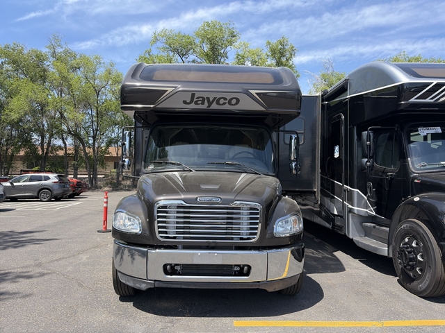 2021 Jayco Seneca 37TS — photo 5 of 8
