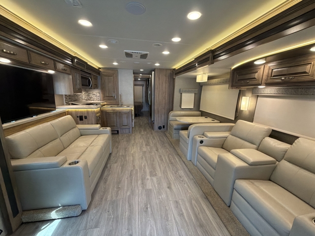 2021 Jayco Seneca 37TS — photo 3 of 8