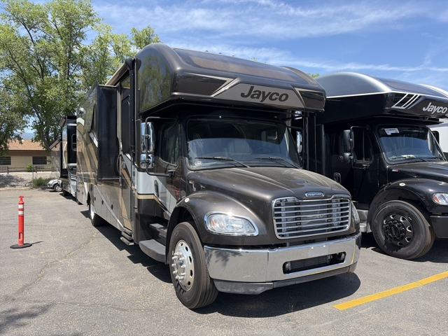 2021 Jayco Seneca 37TS — photo 1 of 8