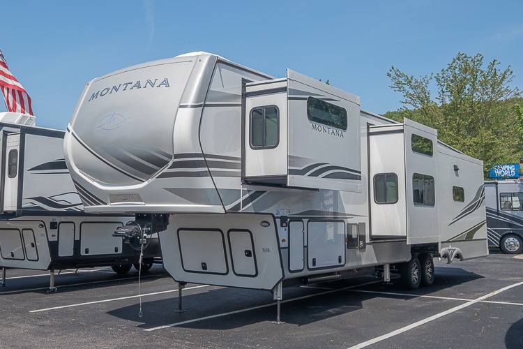 Keystone Montana 3857BR Camping World of Roanoke 2224938