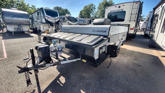 2022 Coachmen Clipper Sport 108ST — photo 5 of 8