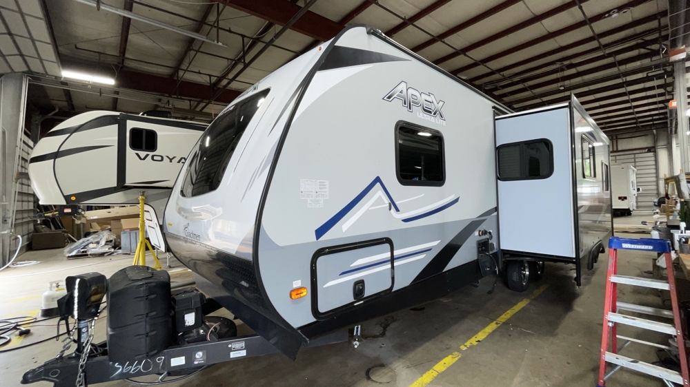 2020 Coachmen Apex 279RLSS - Stock #2580912 | Manassas, VA | Camping World