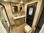 master-room-bathroom